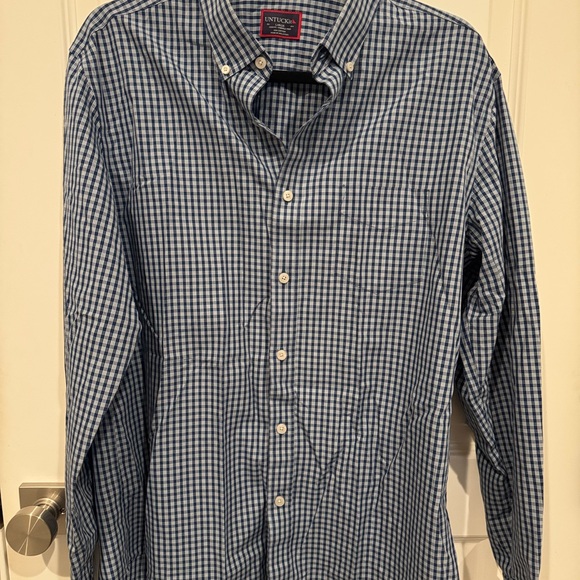 UNTUCKit Other - UNTUCKit Navy Checkered Men's Shirt